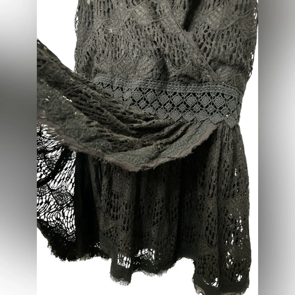 FREE PEOPLE FIRST BLOOM SLEEVELESS LACE & CROCHET DRESS BLACK